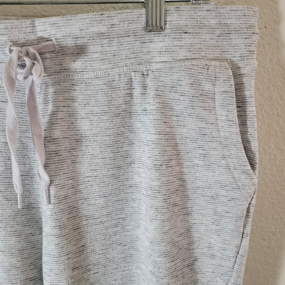 Champion Classic Joggers - Picture 2 of 5